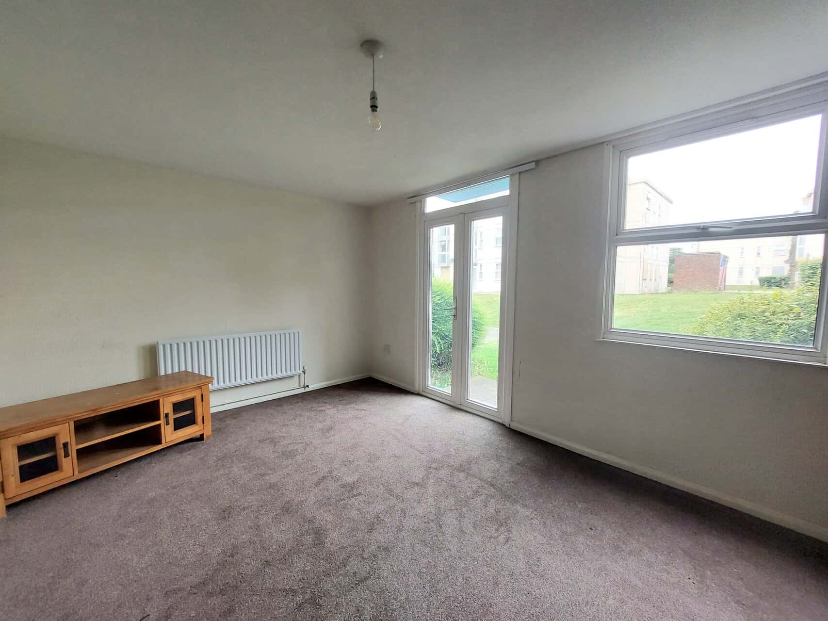 Photo-19-OSMOND-LIVING-ROOM